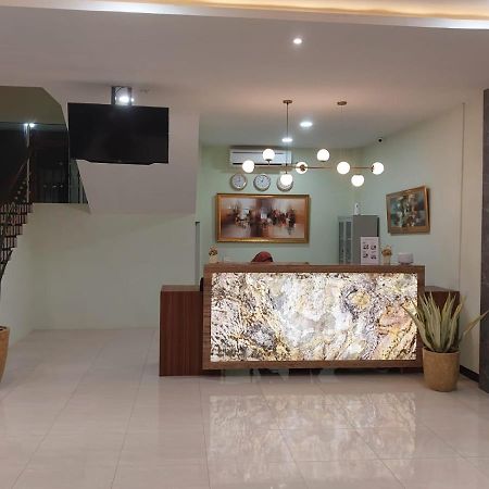 T Hotel Kualanamu Lubukpakam ภายนอก รูปภาพ